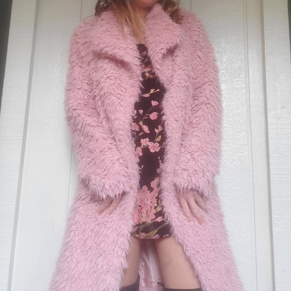 HPx3🎉Pink Fuzzy Faux Fur Long Coat - Picture 6 of 8